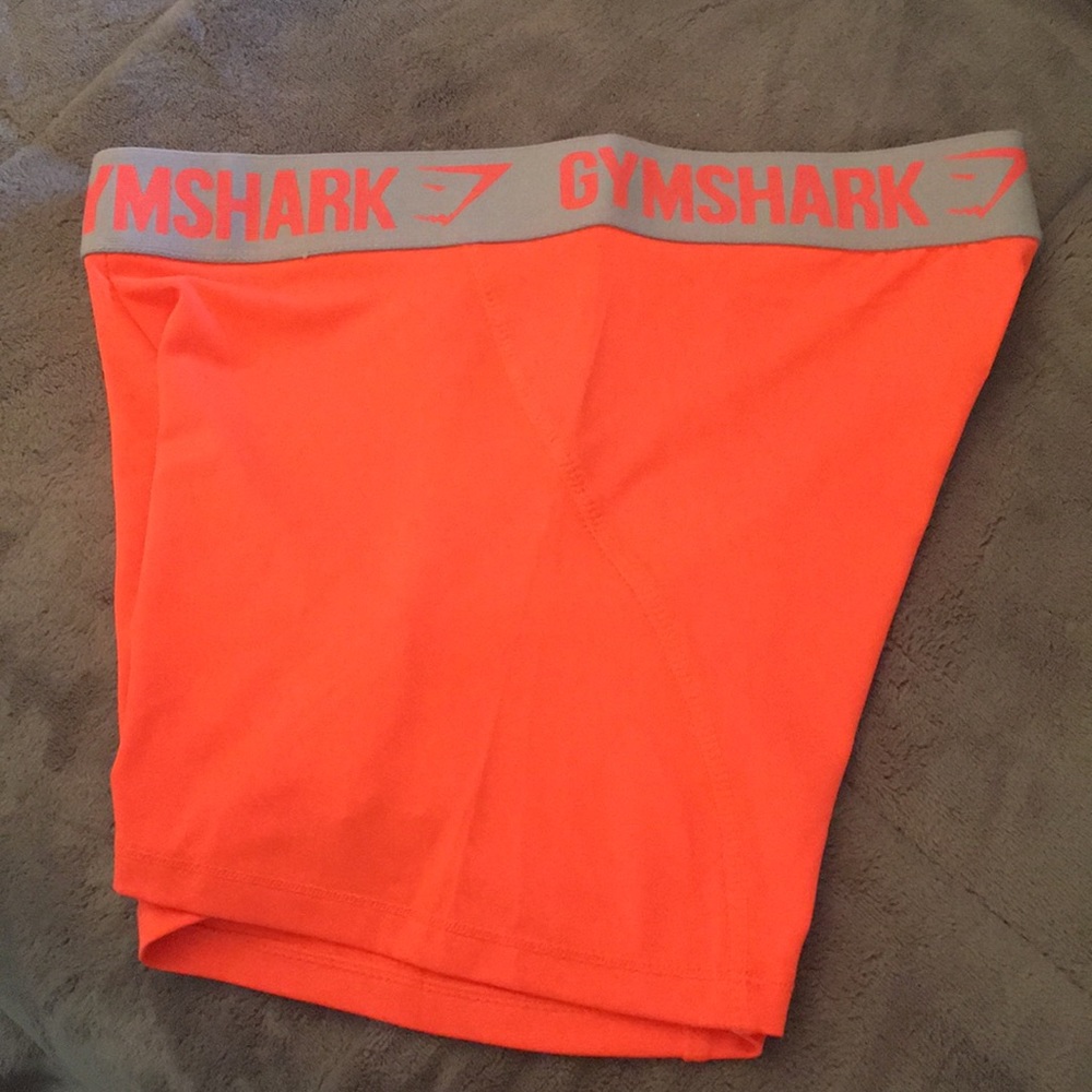 GYMSHARK SHORTS